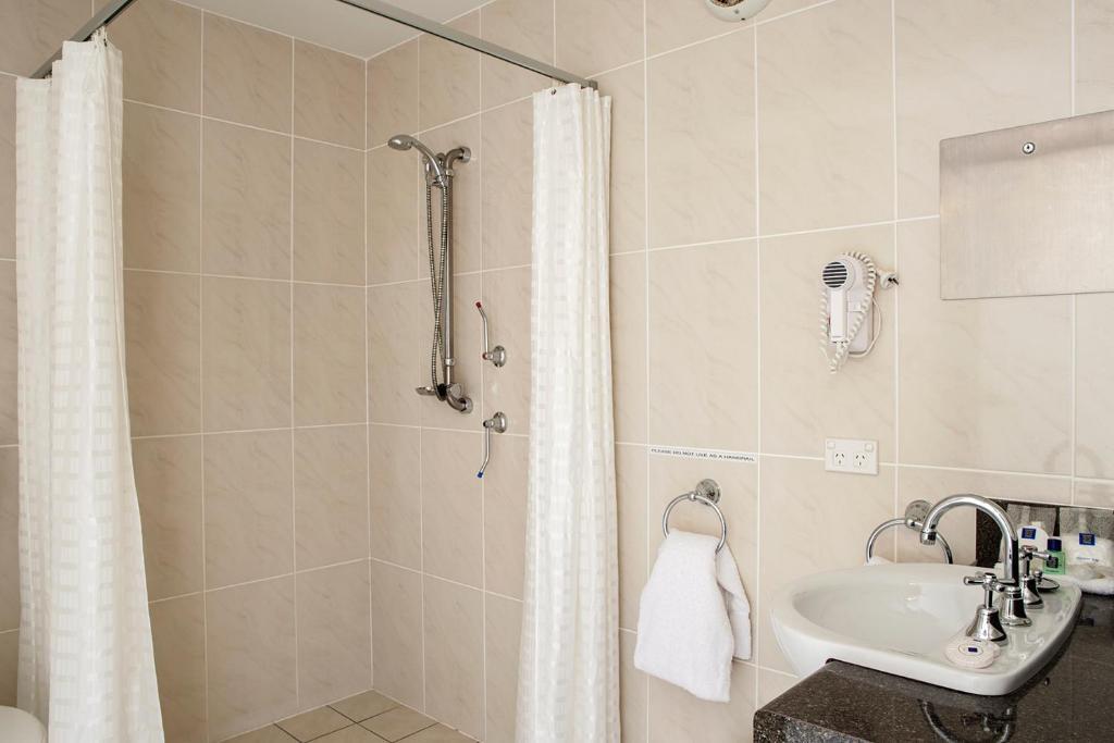 Mandarin Motel Macksville Room photo